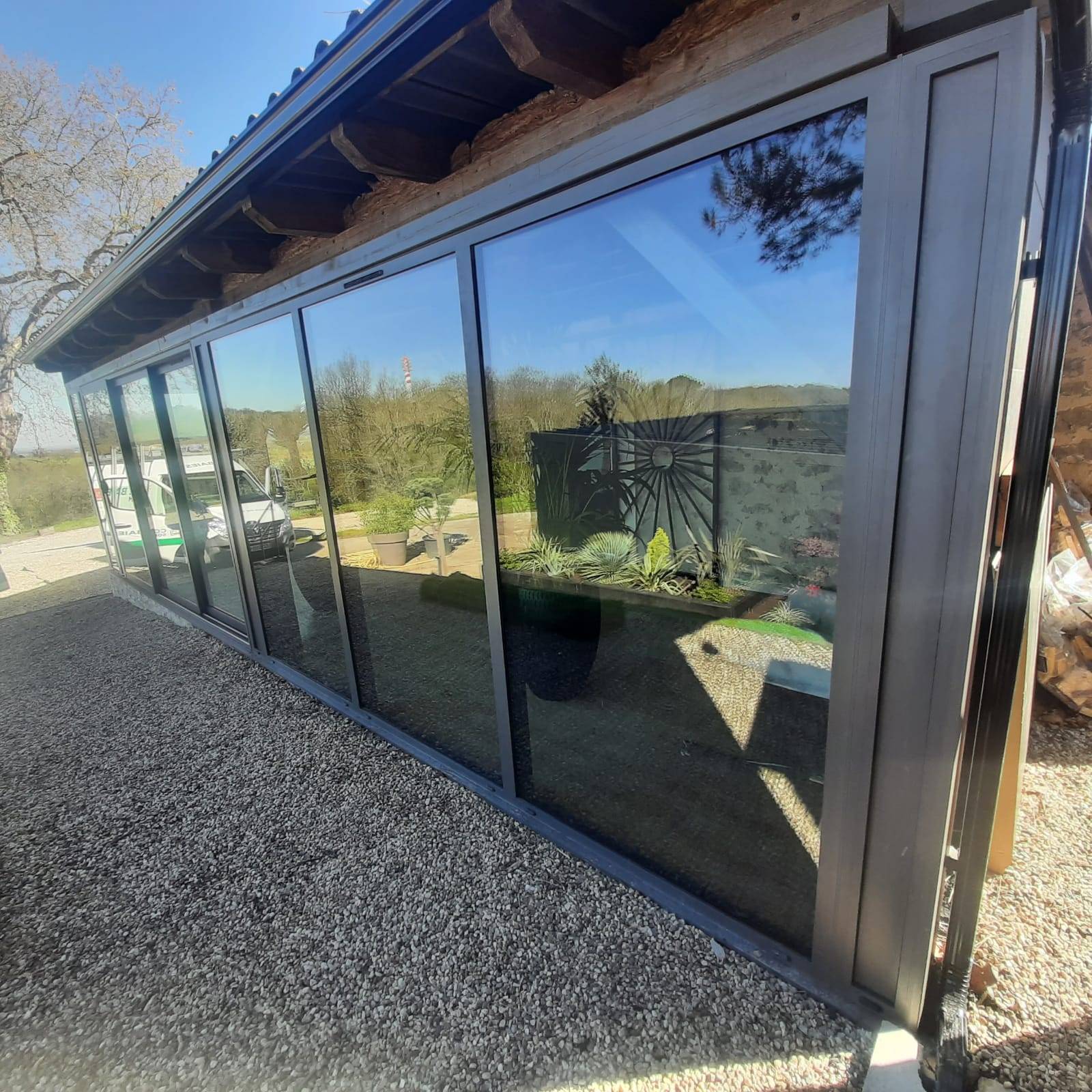 Menuiserie extension maison sur-mesure