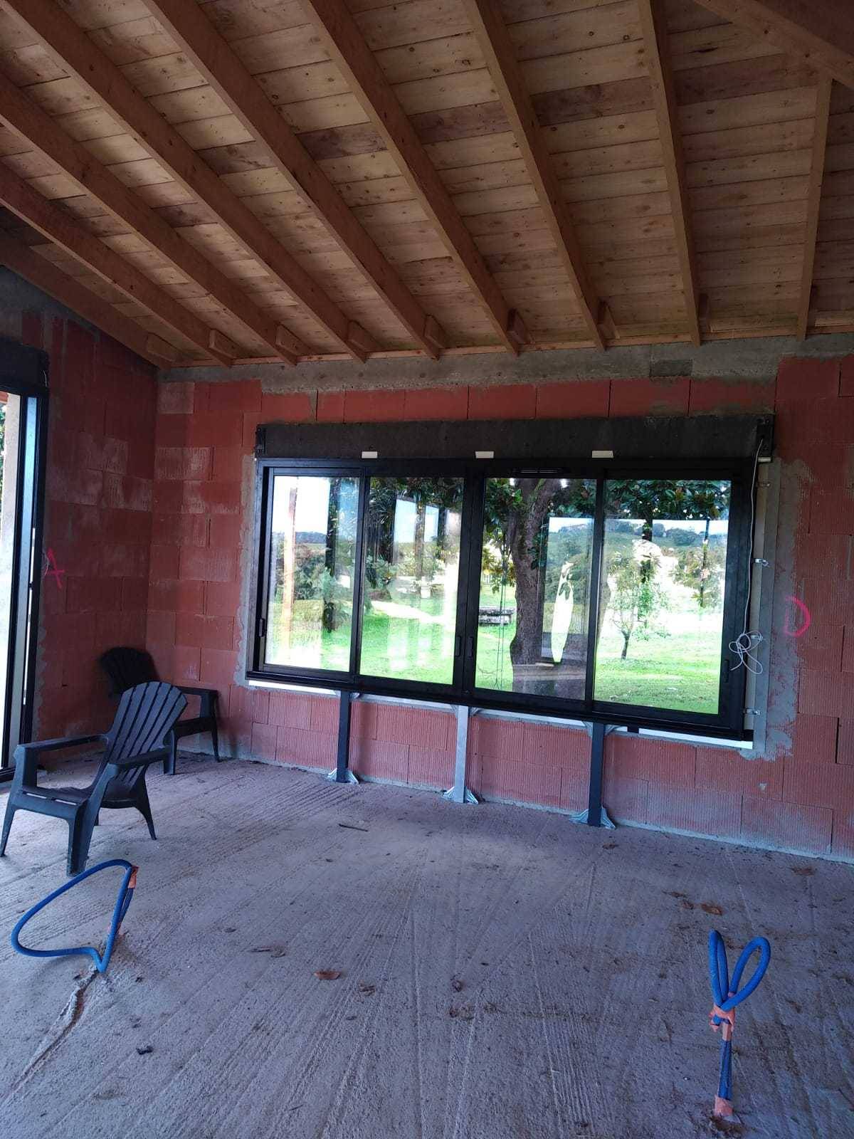 Chantier à Capian : Une extension de maison avec des menuiseries sur mesure