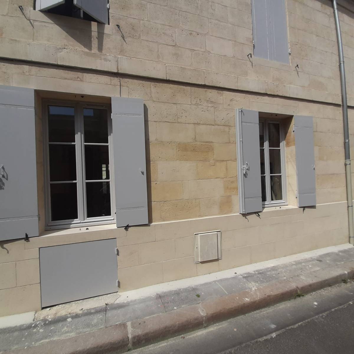 Menuiseries Bois soumis à l'approbation des architectes des bâtiments de France