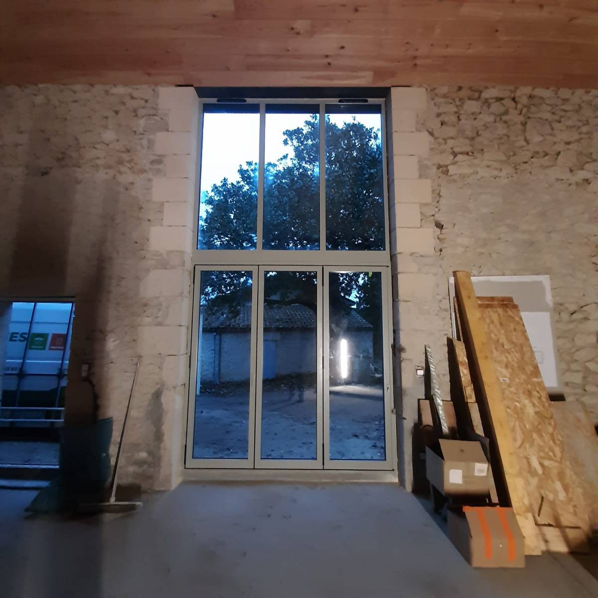 Menuiserie à Saint Pierre de Mons