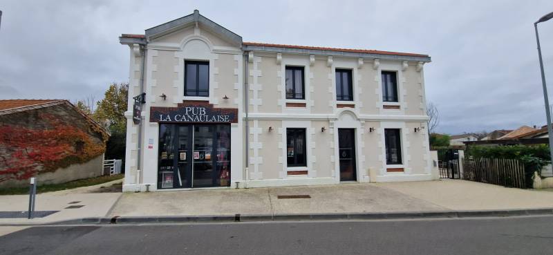 Création d'un bar à Lacanau
