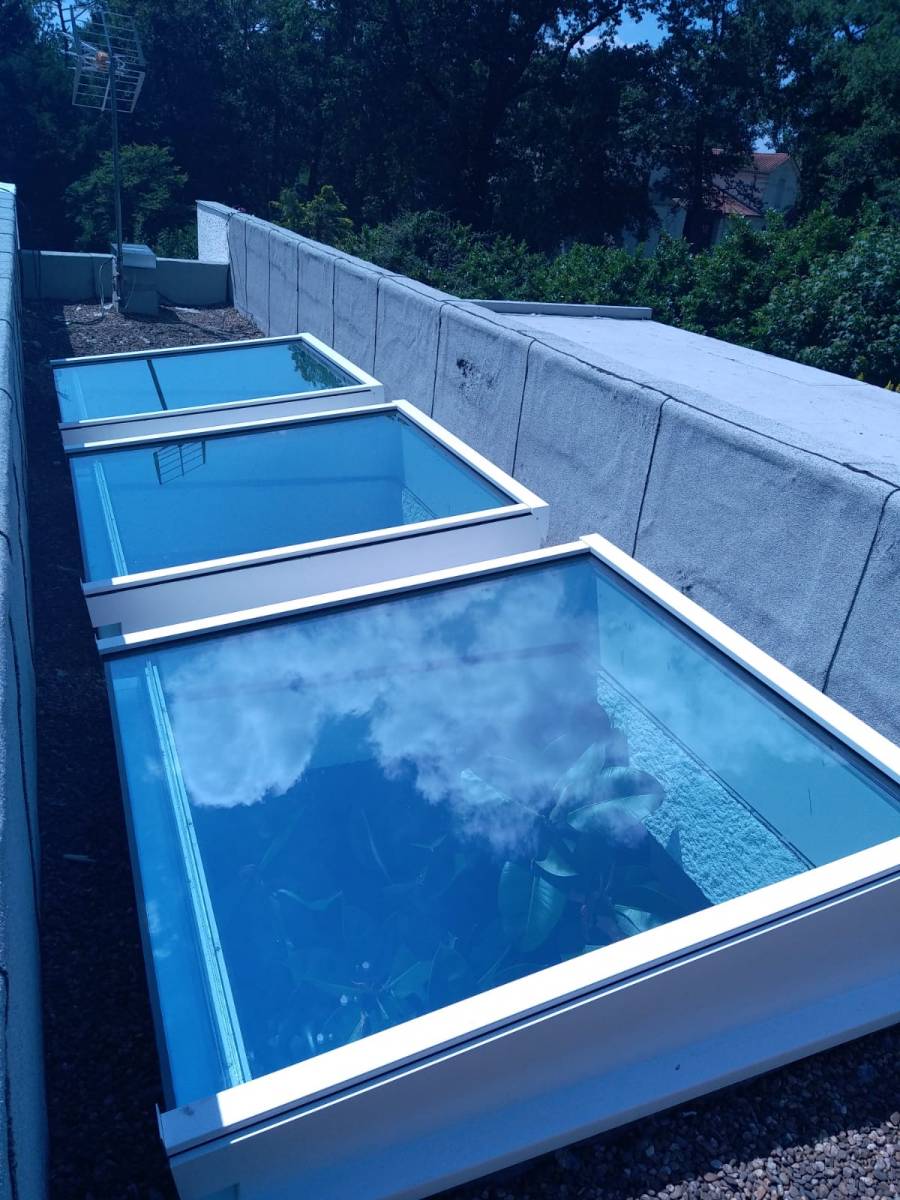 Réalisation d'une verrière en aluminium sur mesure à Carignan